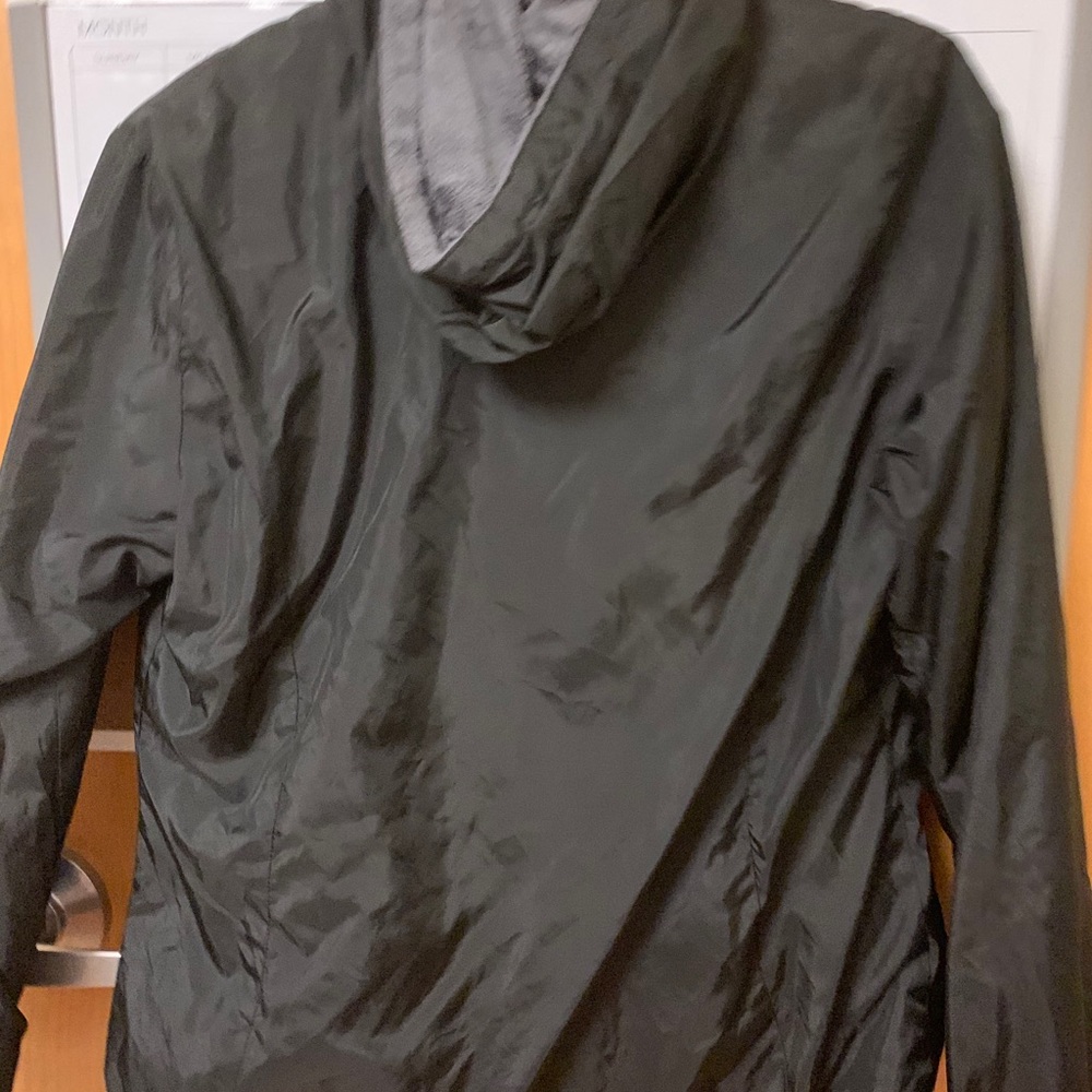 Black zip up - Picture 4 of 4